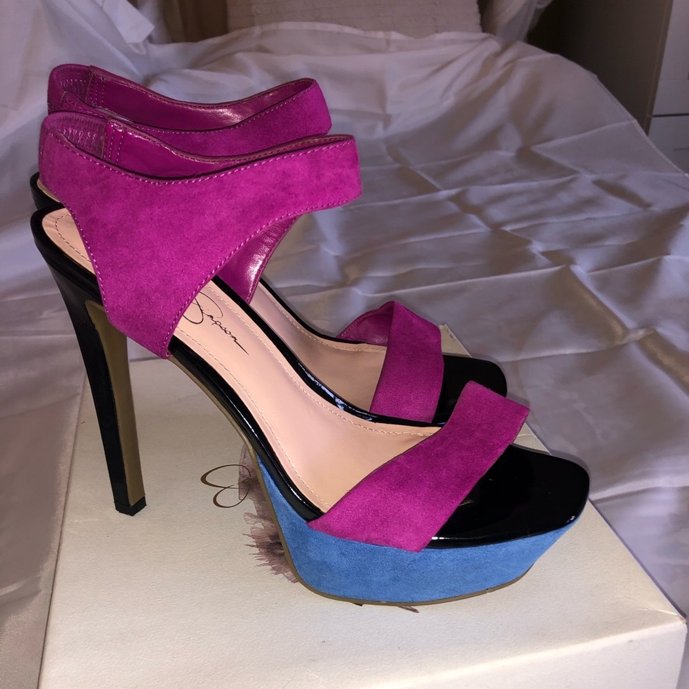 Jessica Simpson Suede Platform Sandals  😱